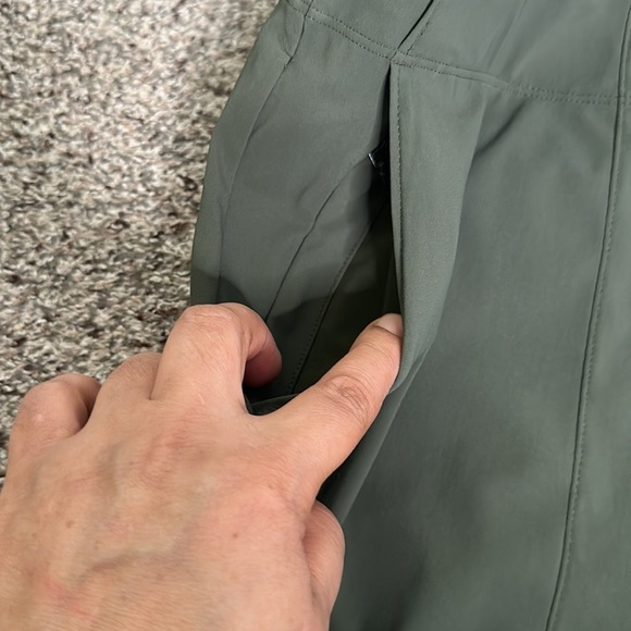 Athleta army green pants size 18 - Picture 7 of 10